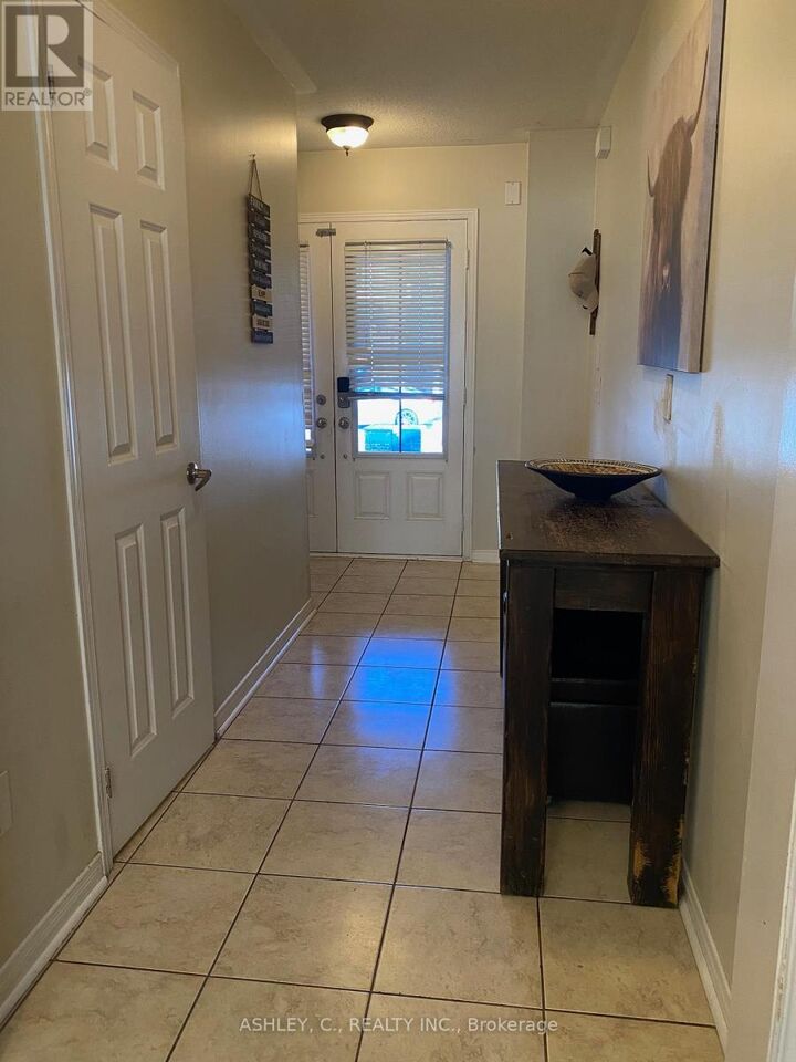 Property Photo:  104 James Govan Drive  ON L1N 0J7 