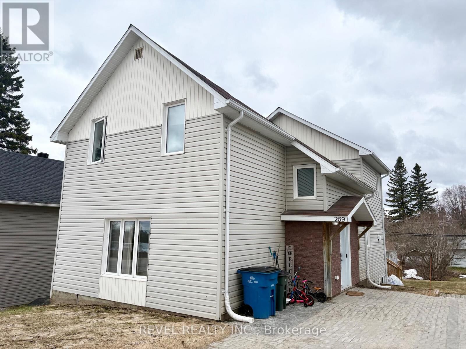 Property Photo:  269 Sixth Avenue  ON P0L 1C0 