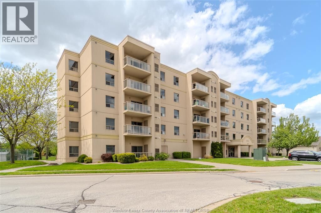 Property Photo:  315 Village Grove Drive 301  ON N8N 5G4 