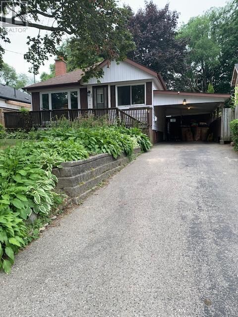 Property Photo:  68 Eastville Avenue  ON M1M 2N9 