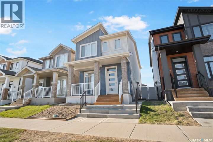 Property Photo:  4744 Buckingham Drive  SK S4V 3X8 