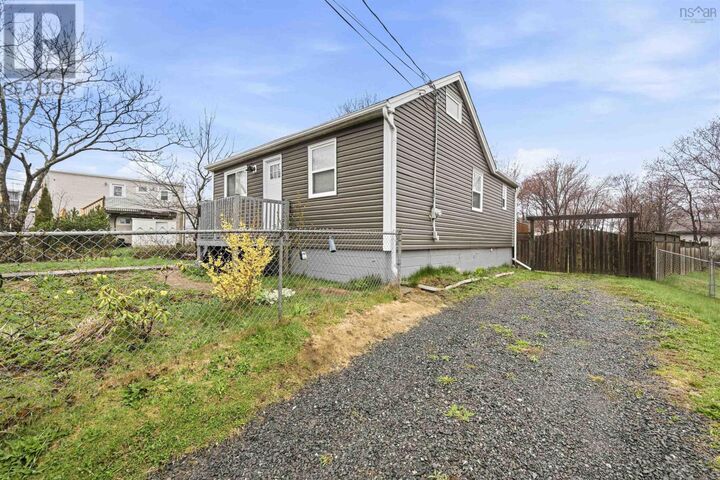 Property Photo:  Sylvia Avenue 6  NS B3R 1J8 