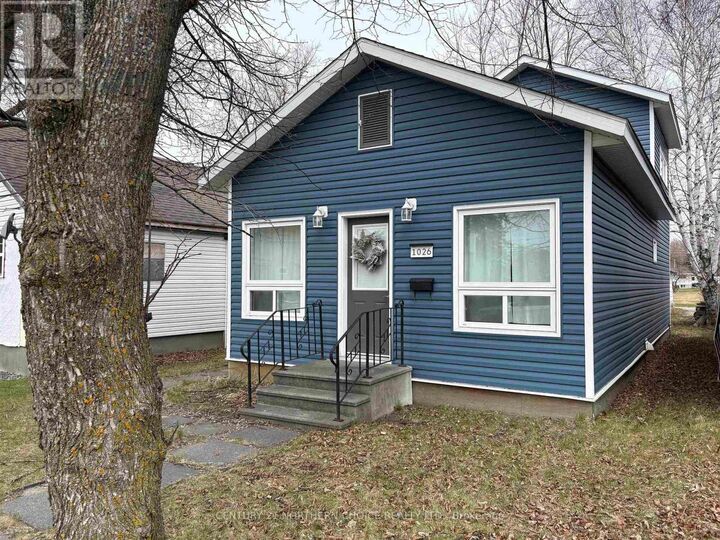 Property Photo:  1026 Third Street East  ON P9A 1S4 