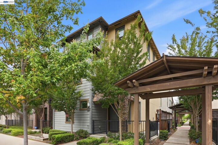 Property Photo:  516 Palmer Ave  CA 94541 