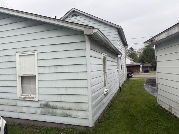 Property Photo:  138 S Mercer Street  PA 16424 