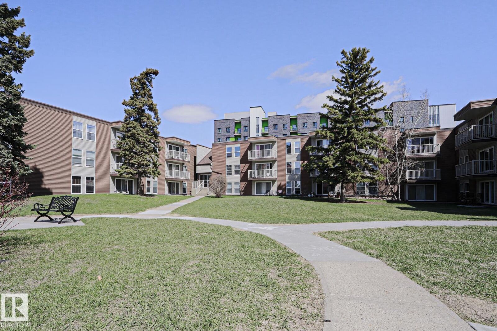 Property Photo:  7220 144 Avenue NW 118  AB T5C 3E4 
