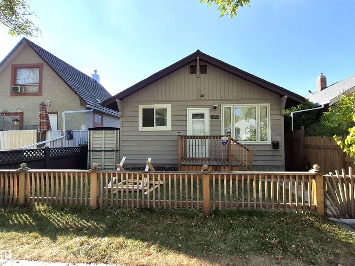 Property Photo:  11240 94 Street NW  AB T5G 1G9 