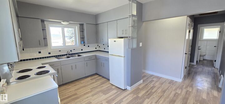 Property Photo:  4430 50 Street  AB T9C 1A5 