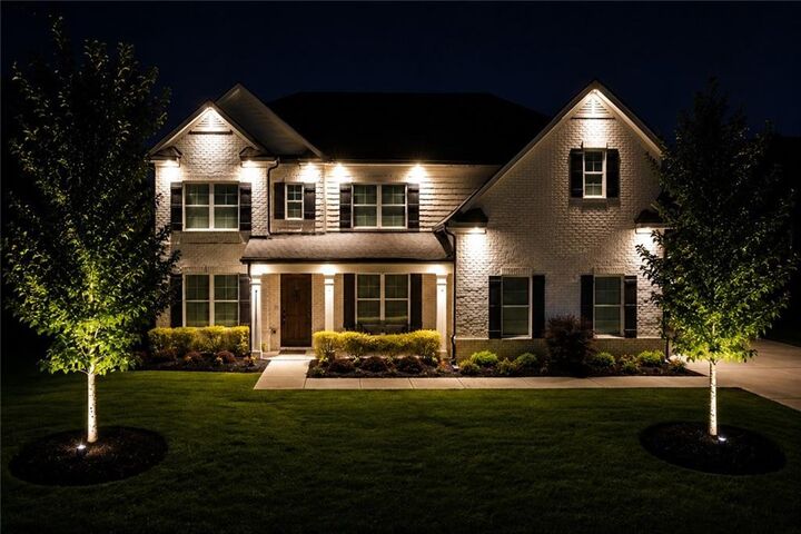 Property Photo: 415 Carmichael Circle GA 30115
