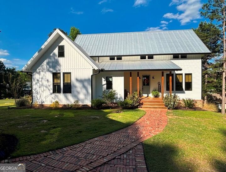Property Photo:  122 Island Creek Drive NE  GA 31087 