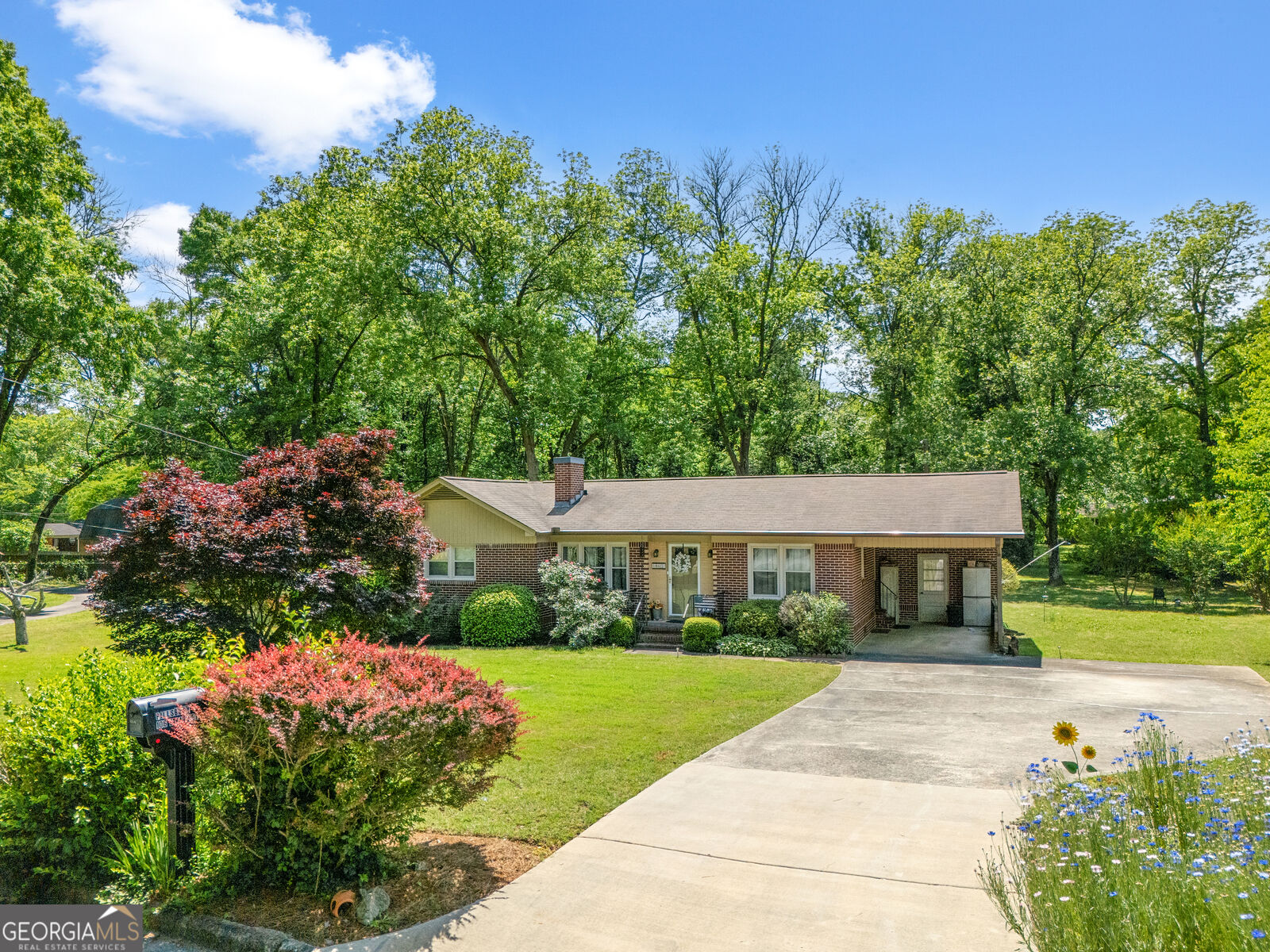 Property Photo:  106 NE E Valley Rd  GA 30161 