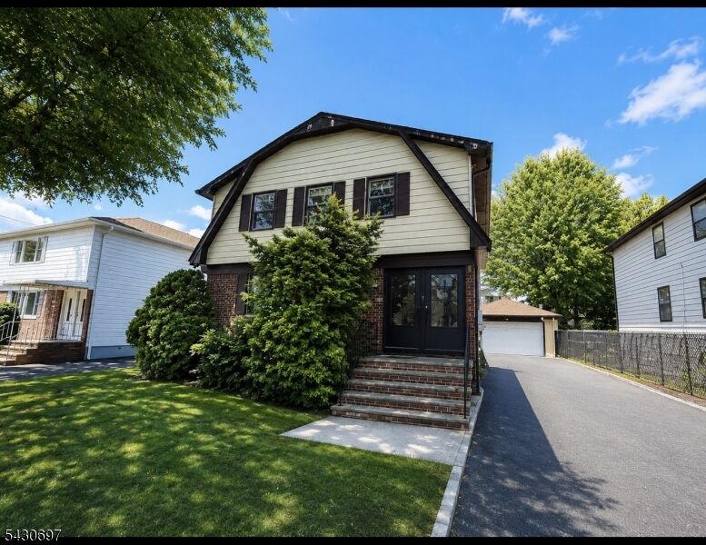 Property Photo:  2479 Dayton Ave  NJ 07083 