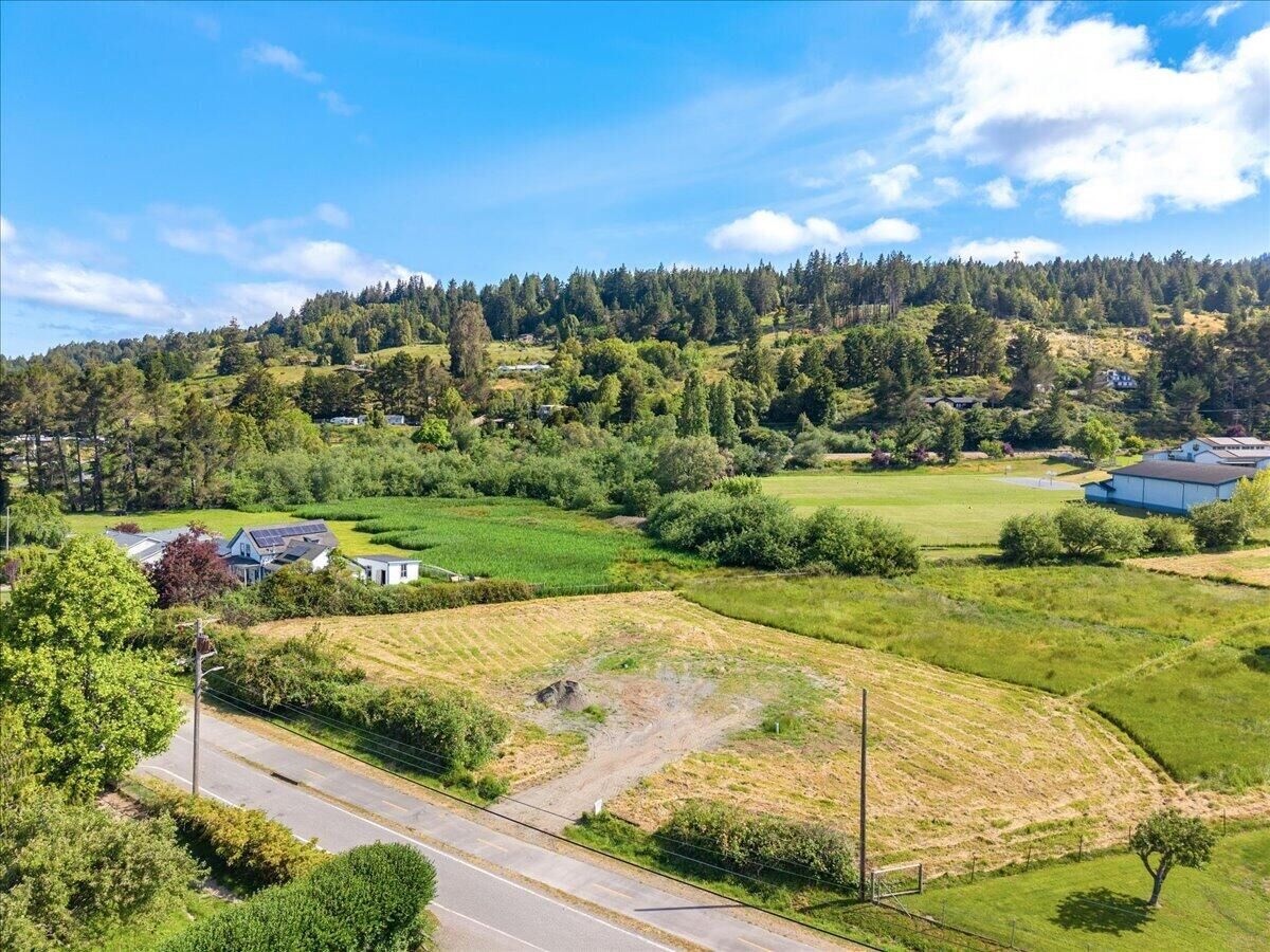 Property Photo: 4 Railroad Avenue CA 95525
