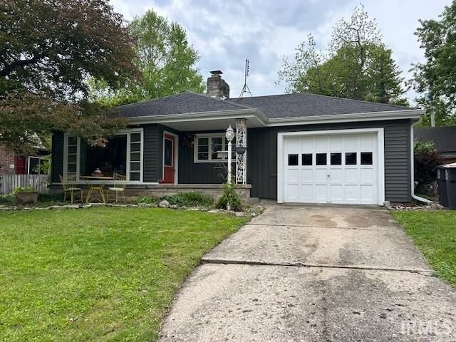 Property Photo:  1617 Pemberton Drive  IN 46805 