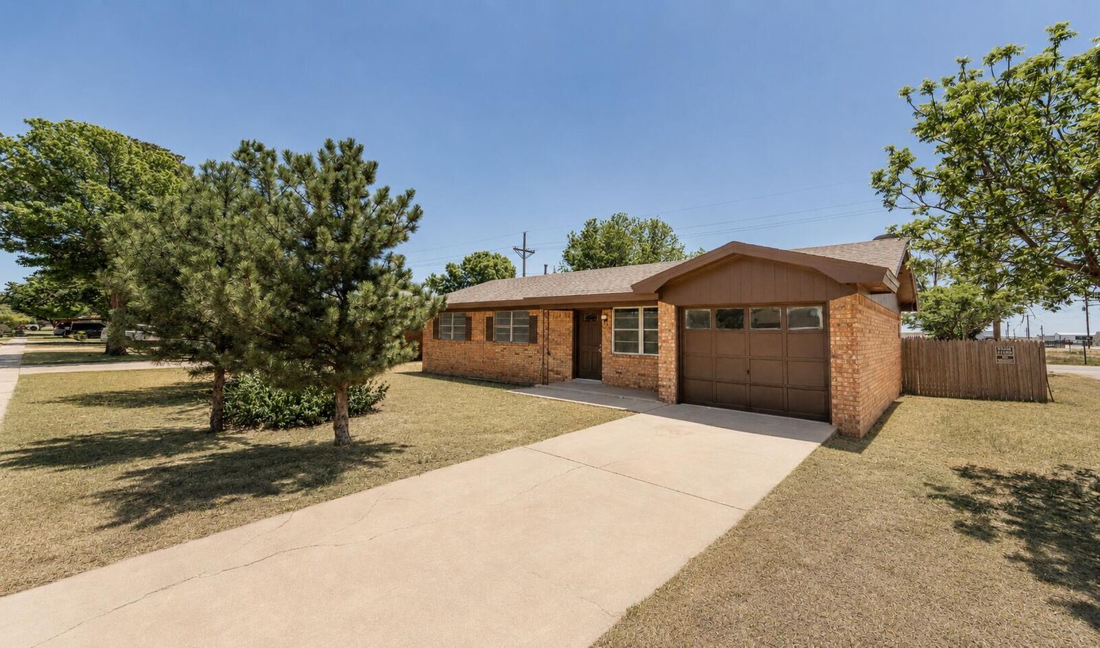 Property Photo:  845 9th Street  TX 79382 
