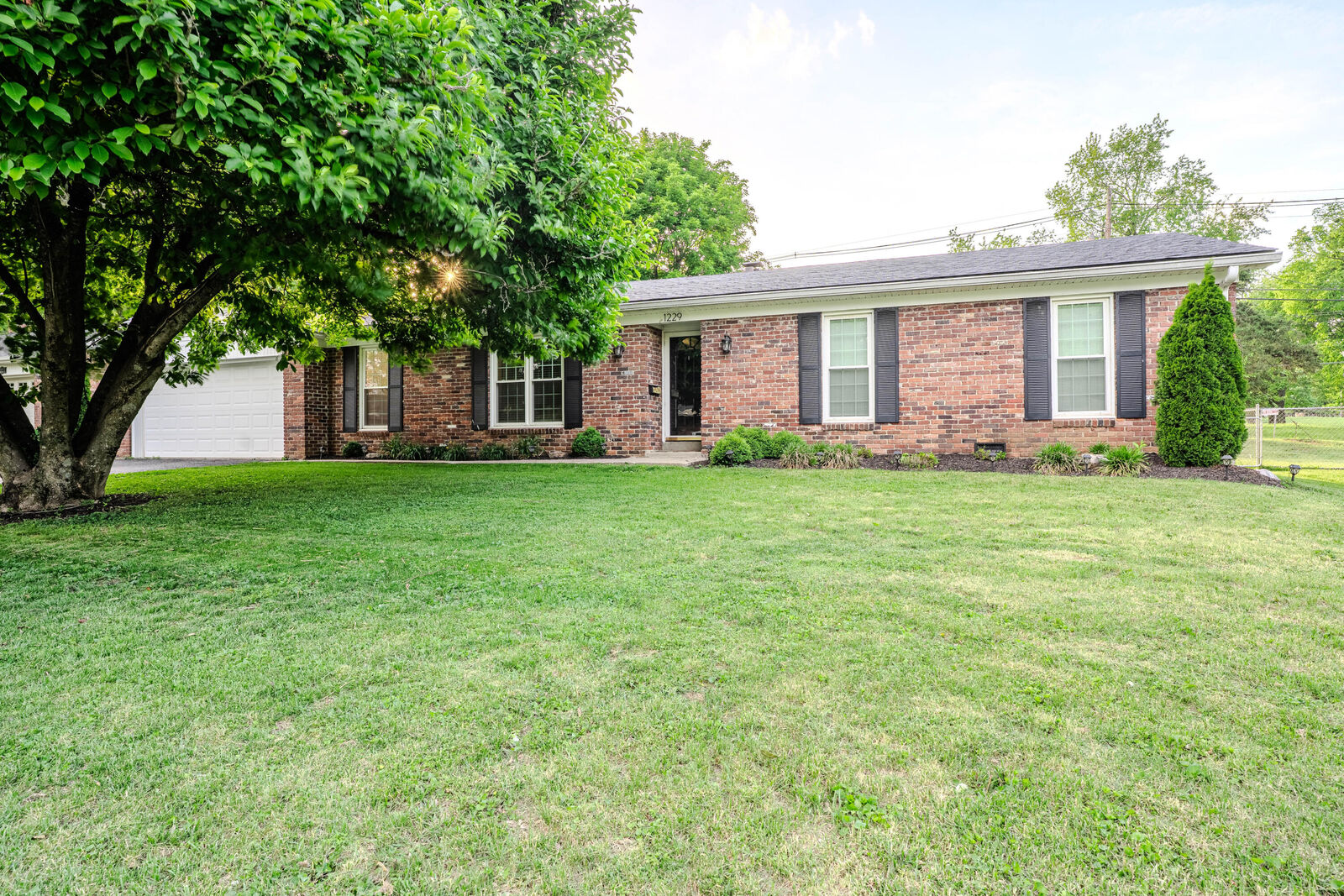 Property Photo:  1229 Miami Trail  KY 40601 