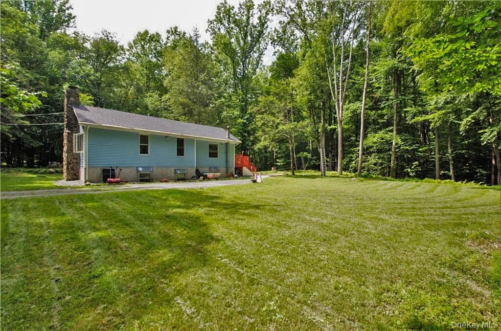 Property Photo:  16 Woodland Road  NY 10940 