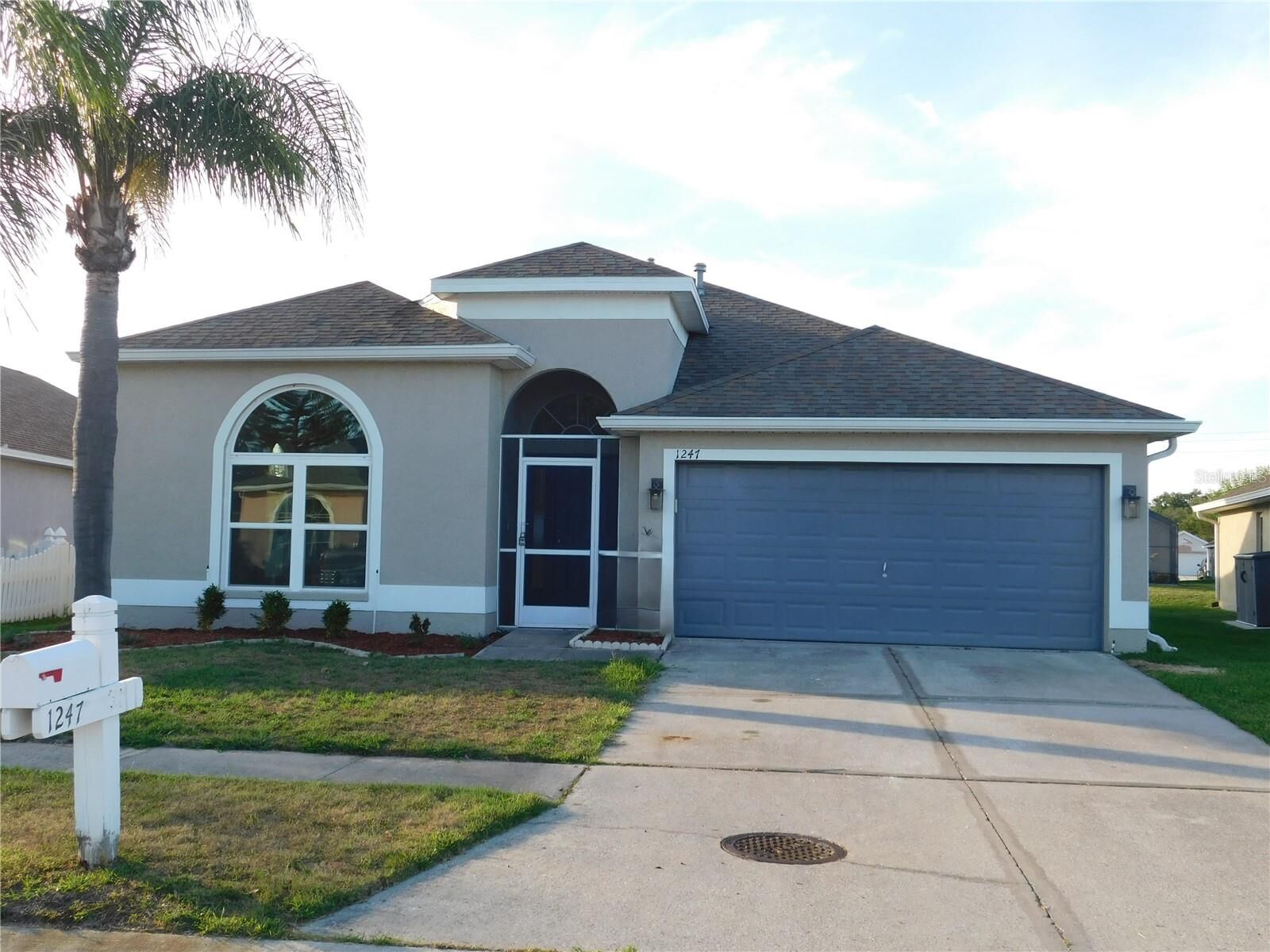Property Photo:  1247 Vinetree Drive  FL 33510 