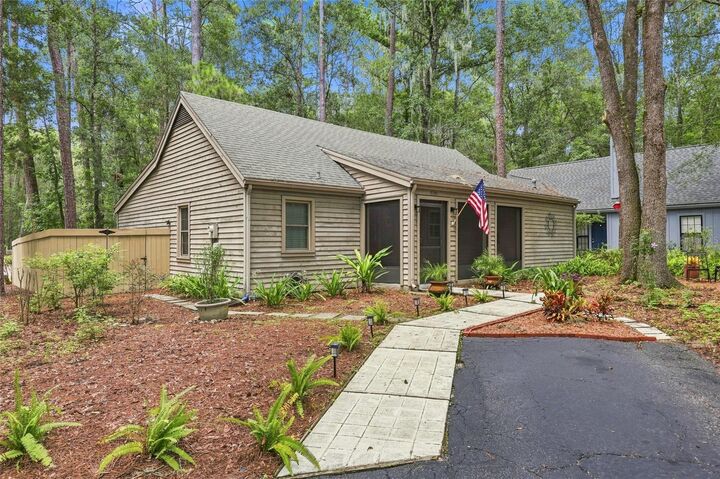 Property Photo: 5201 SW 86 Terrace FL 32608