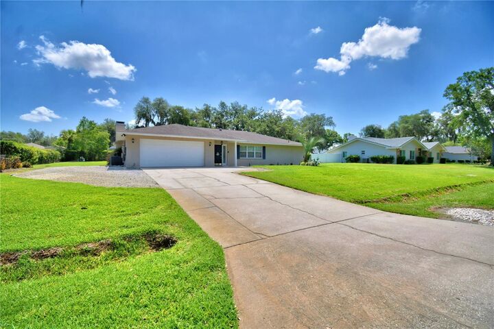 Property Photo: 4208 Thomas Wood Lane FL 33880
