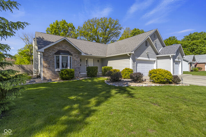 Property Photo:  1129 Wheatfield Court  IN 46032 