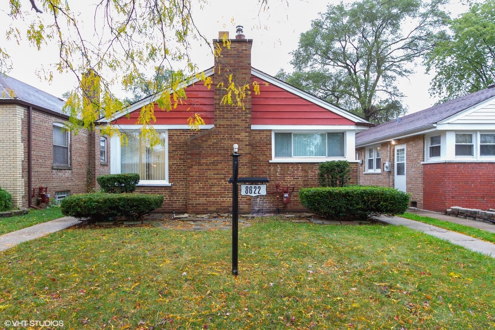 Property Photo:  8622 S Jeffery Boulevard  IL 60617 