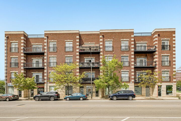 Property Photo:  5420 N Kedzie Avenue 2A  IL 60625 
