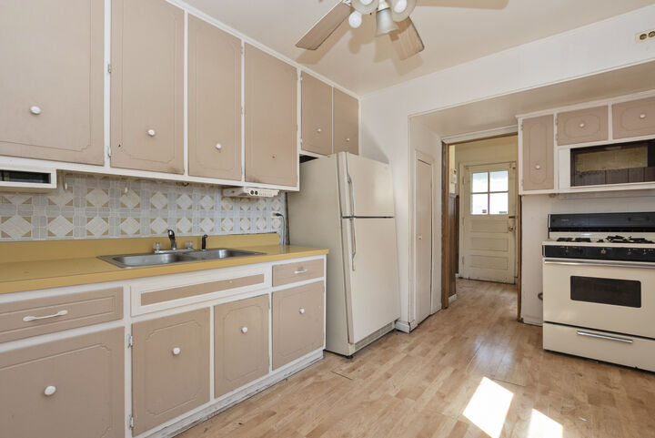 Property Photo:  14516 Kolmar Avenue  IL 60445 