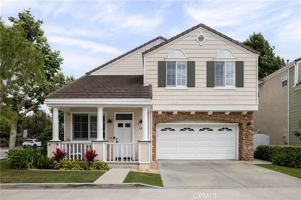Property Photo:  293 Mesa Dr  CA 92627 