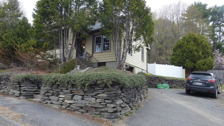 Property Photo:  