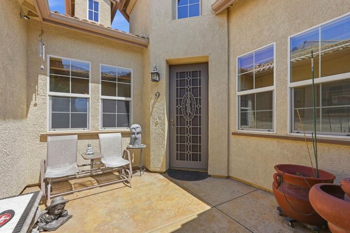 Property Photo:  6817 Vilamoura Way  CA 95757 