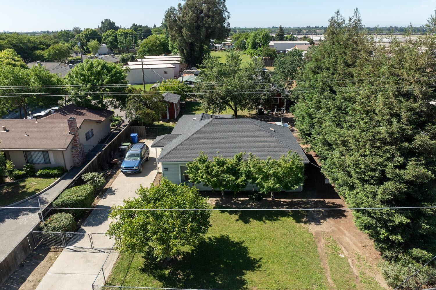 Property Photo: 5114 South Avenue CA 95319