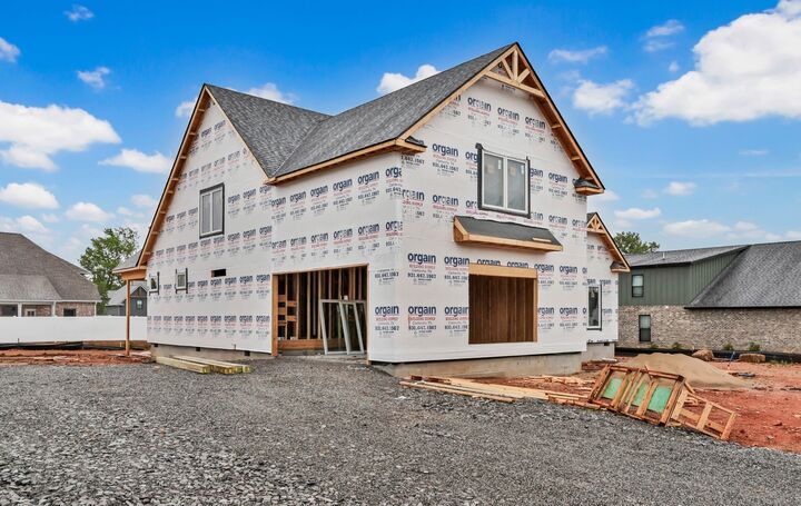 Property Photo:  2473 Ellsworth Dr  TN 37043 