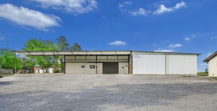 Property Photo:  1944 Weeks Rd  TN 37127 