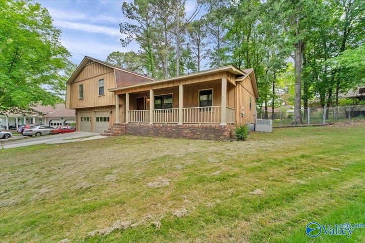 Property Photo:  15003 Glory Drive SE  AL 35803 