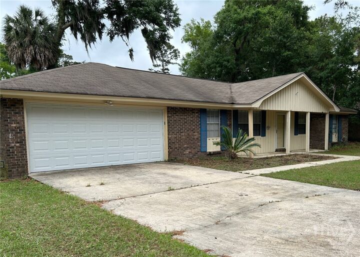 Property Photo:  1303 Wilmington Island Road  GA 31410 