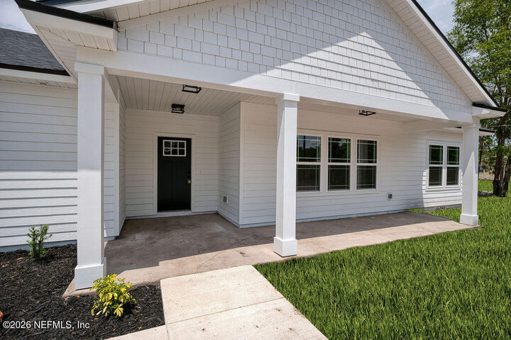 Property Photo:  20 Yucca Street  FL 32068 