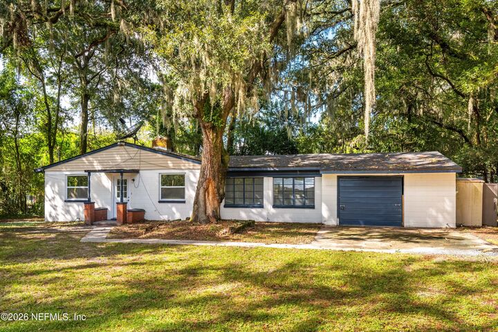 Property Photo:  1725 Prospect Street  FL 32208 