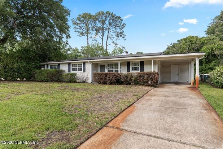 Property Photo:  7935 Fresca Street  FL 32217 