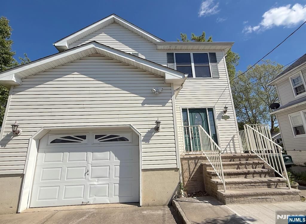 Property Photo:  104 George Street  NJ 08882 