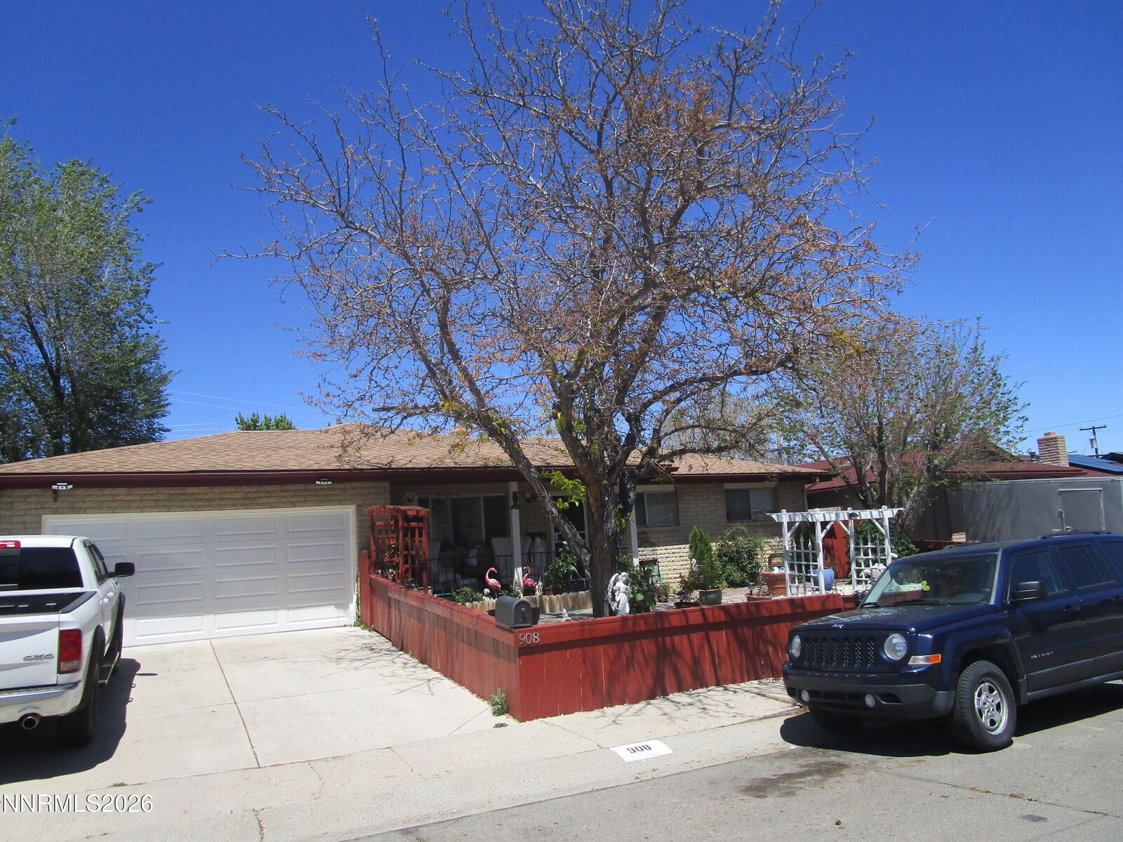 Property Photo:  908 Ivy Street  NV 89703 