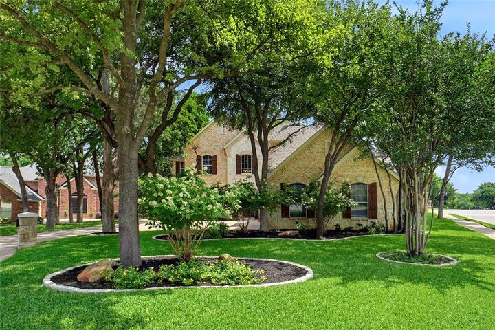Property Photo:  505 Everwood Court  TX 76092 