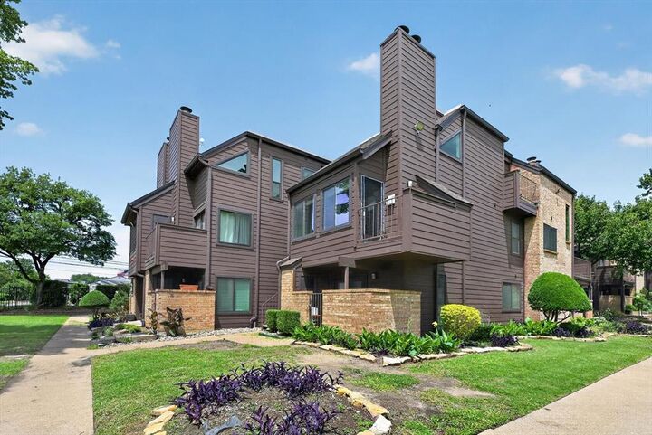 Photo de la propriété:  1700 Baird Farm Circle 1303  TX 76006 