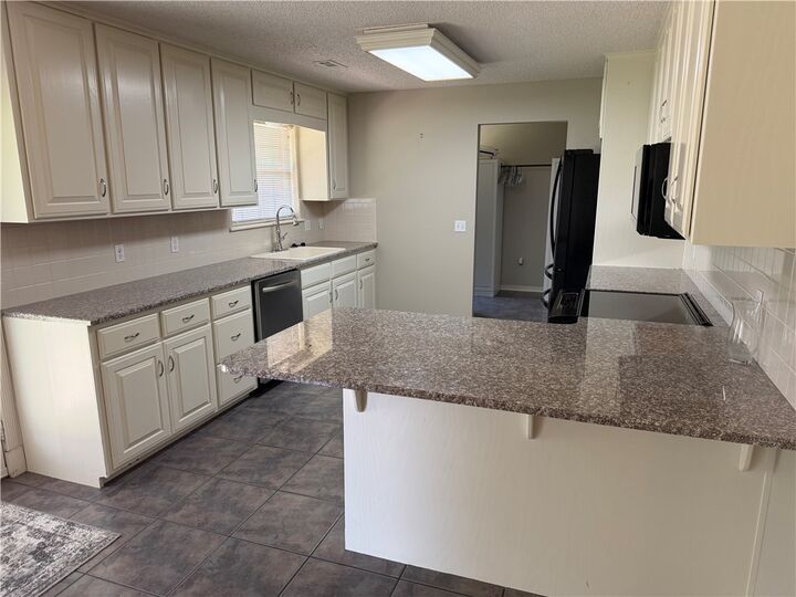 Property Photo:  201 Countryside Drive  AR 72730 