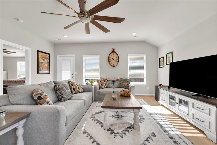 Property Photo:  608 W Buffalo Avenue  AR 72734 