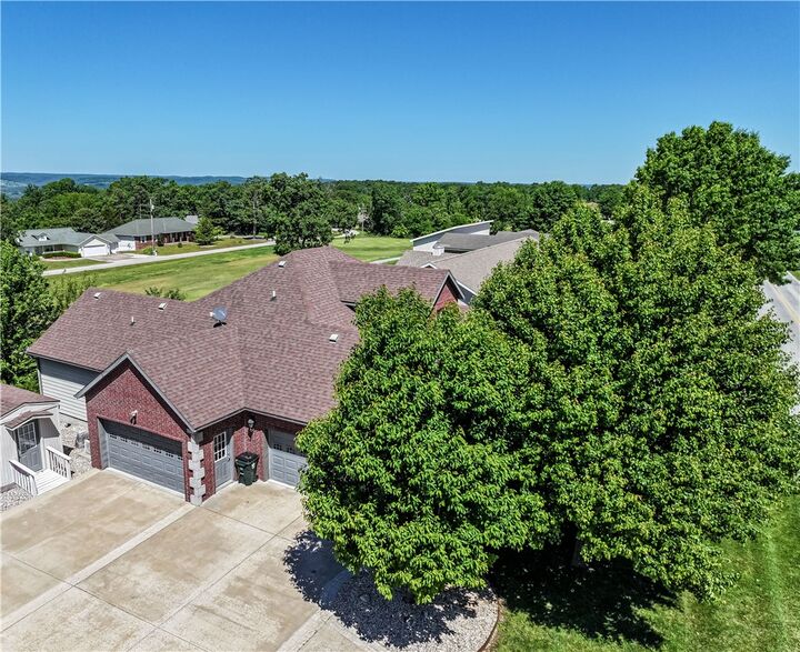 Property Photo:  37 Holiday Island Drive  AR 72631 
