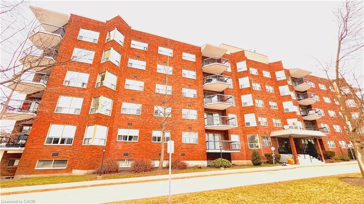Property Photo:  300 Keats Way 207  ON N2L 6E6 