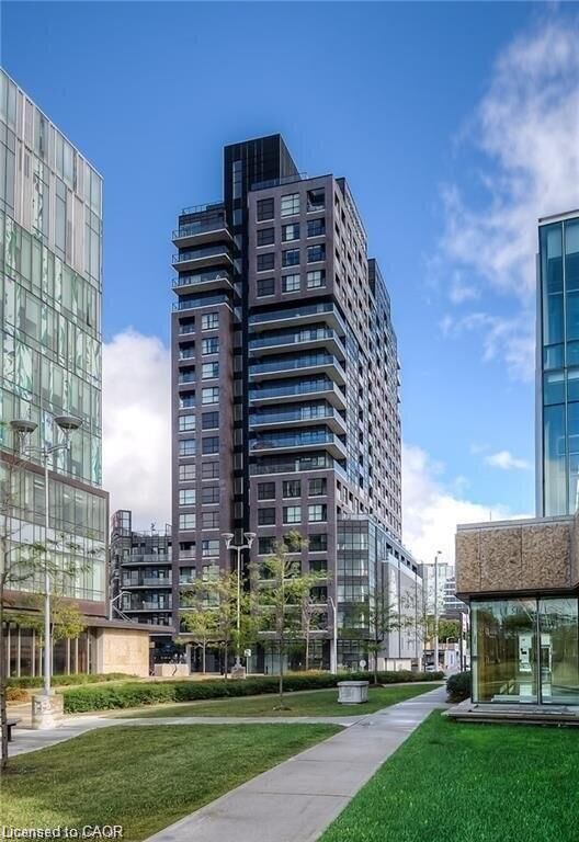 Property Photo:  1 Victoria Street S 1513  ON N2G 0B5 
