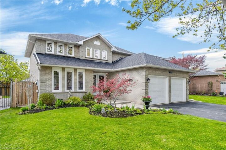 Property Photo:  3086 Swansea Drive  ON L6L 6H6 