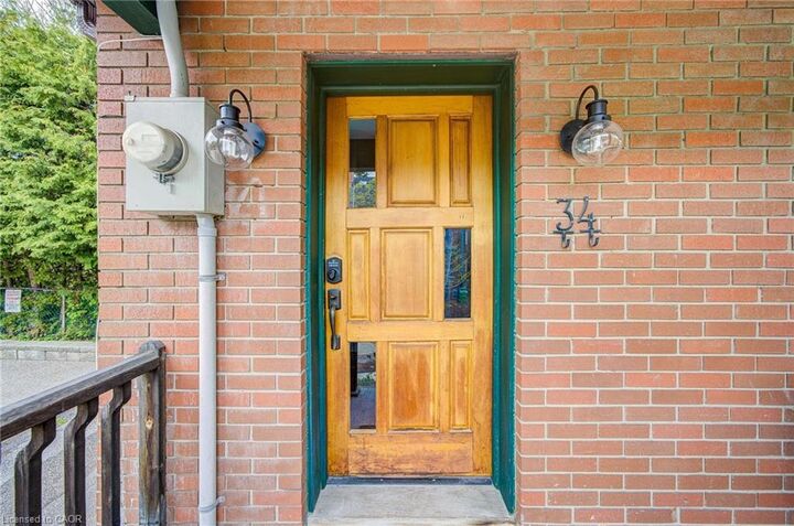Property Photo:  34 Saunders Avenue  ON M6R 1B8 